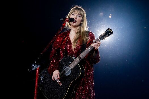 Taylor swift  page leaked private photo uncensored HD quality