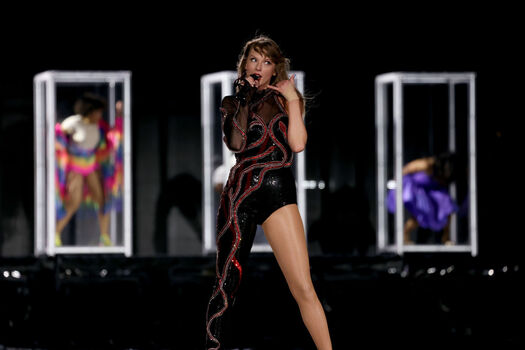 Taylor swift  page leaked private photo uncensored HD quality