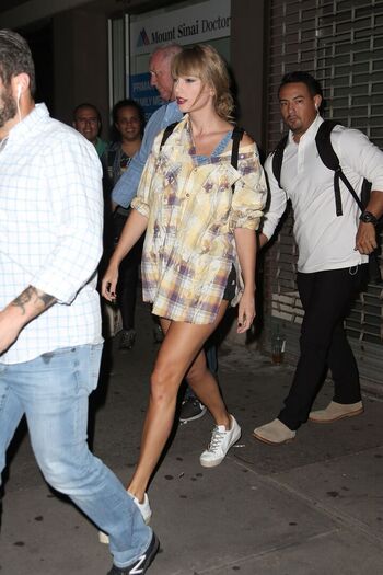 Taylor swift  page leaked private photo uncensored HD quality