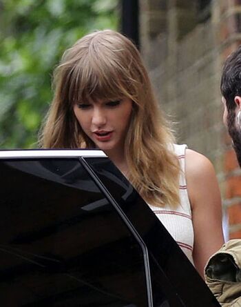 Taylor swift  page leaked private photo uncensored HD quality