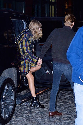 Taylor swift  page leaked private photo uncensored HD quality
