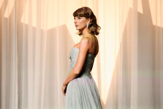 Taylor swift leaked private photo uncensored HD quality