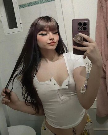 Theakaleina leaked private photo uncensored HD quality