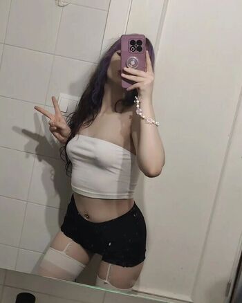Theakaleina leaked private photo uncensored HD quality