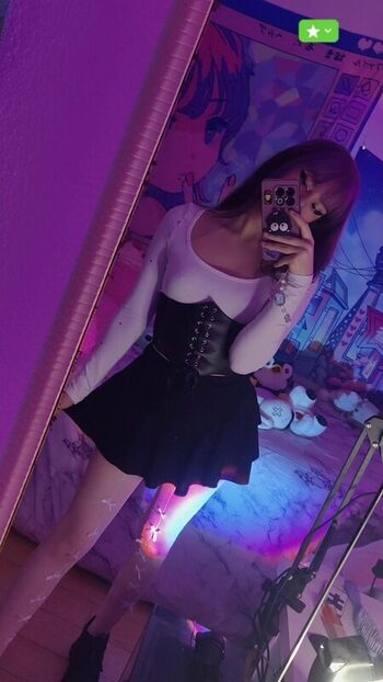 Theakaleina leaked private photo uncensored HD quality
