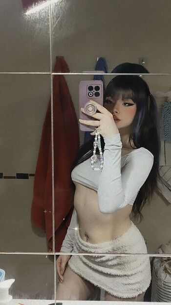 Theakaleina leaked private photo uncensored HD quality