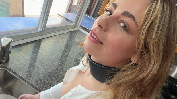 Thereneerose page leaked private photo uncensored HD quality