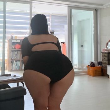 Thick asian women leaked private photo uncensored HD quality