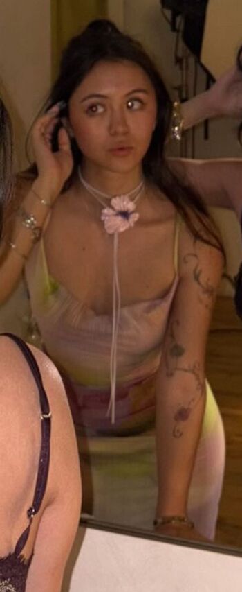 Tiptoe tingles leaked private photo uncensored HD quality