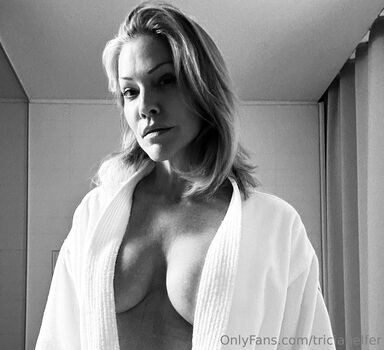 Tricia helfer page leaked private photo uncensored HD quality