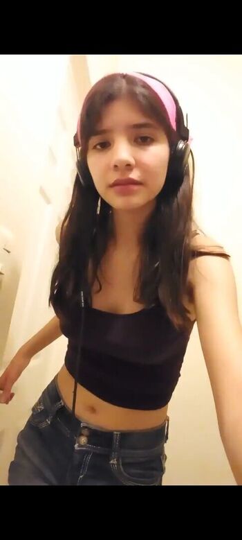 Valecast page leaked private photo uncensored HD quality