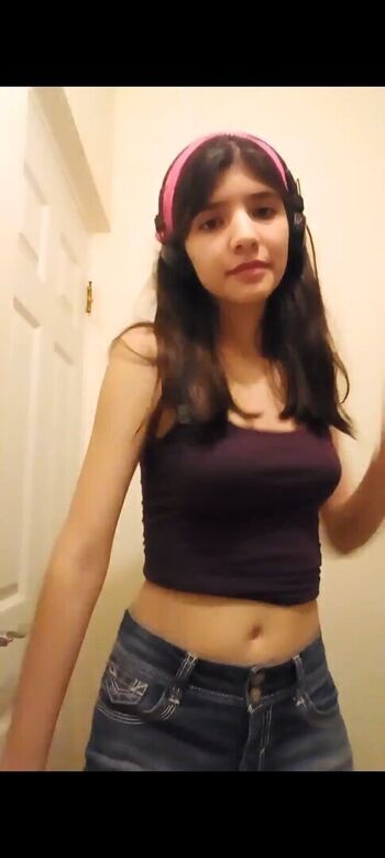 Valecast page leaked private photo uncensored HD quality