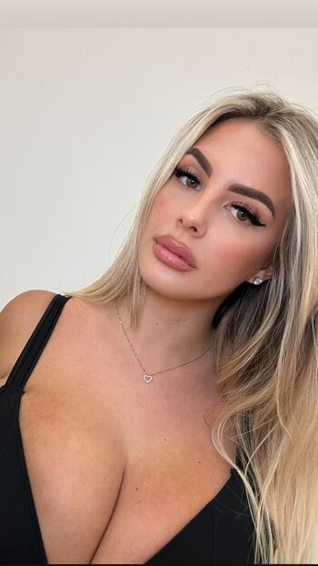 Valentina di rocco leaked private photo uncensored HD quality