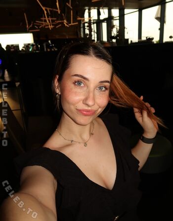 Veylarenee leaked private photo uncensored HD quality