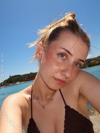 Veylarenee leaked private photo uncensored HD quality