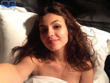 Victoria justice  page leaked private photo uncensored HD quality