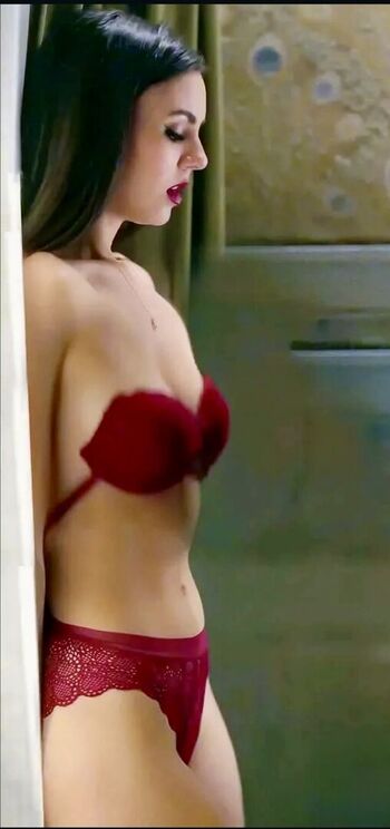 Victoria justice  page leaked private photo uncensored HD quality