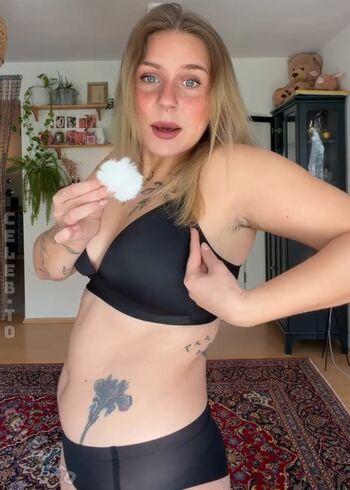 Viky kid page leaked private photo uncensored HD quality