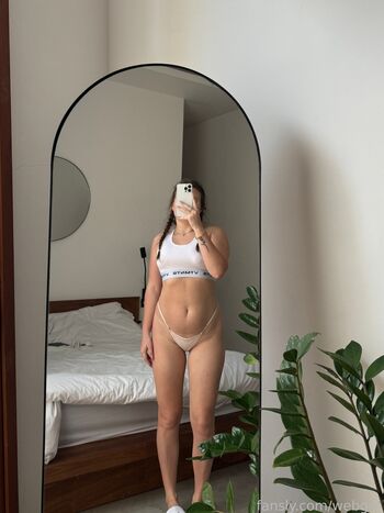Webgirl page leaked private photo uncensored HD quality