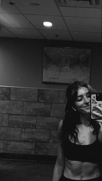 Willow shields leaked private photo uncensored HD quality