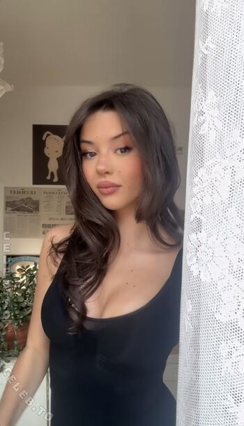 Woistlena page leaked private photo uncensored HD quality