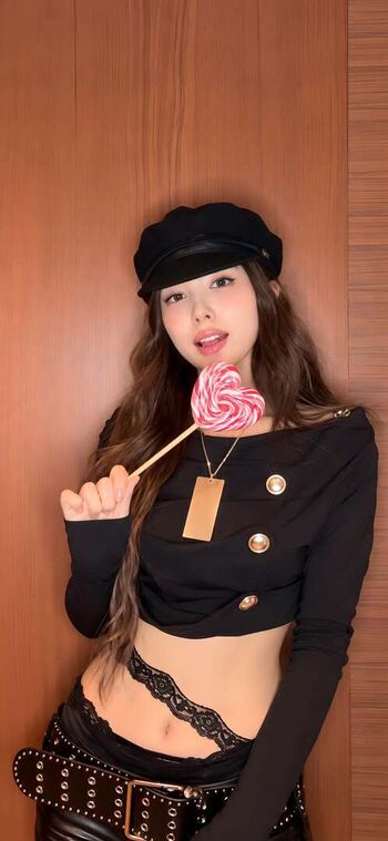 Womenk pop page leaked private photo uncensored HD quality