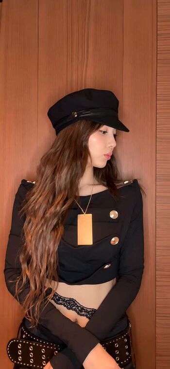 Womenk pop page leaked private photo uncensored HD quality