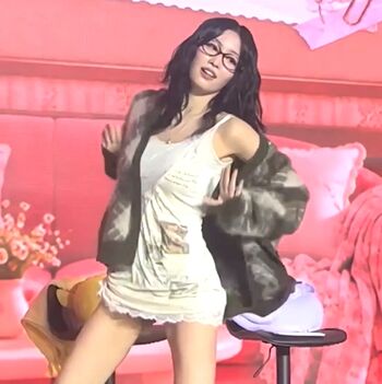 Womenk pop leaked private photo uncensored HD quality