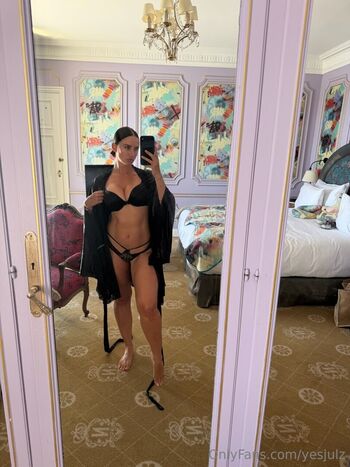 Yesjulz  page leaked private photo uncensored HD quality