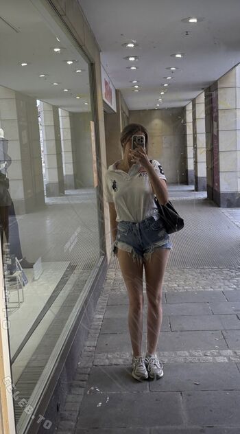 Yonca leaked private photo uncensored HD quality
