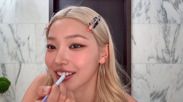 Yoonchae page leaked private photo uncensored HD quality