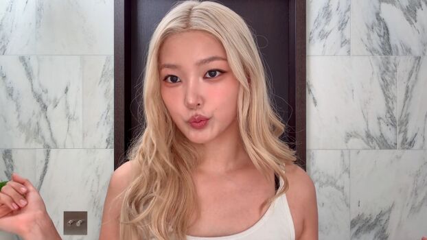 Yoonchae page leaked private photo uncensored HD quality