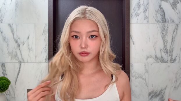 Yoonchae page leaked private photo uncensored HD quality