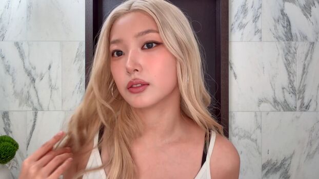 Yoonchae page leaked private photo uncensored HD quality