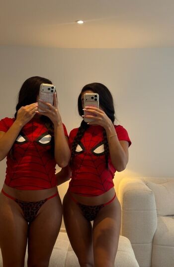 Yourtwinss leaked private photo uncensored HD quality