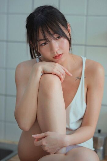 Yunjing saehun page leaked private photo uncensored HD quality