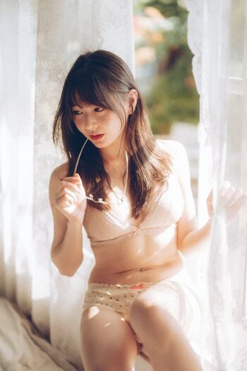 Yunjing saehun page leaked private photo uncensored HD quality