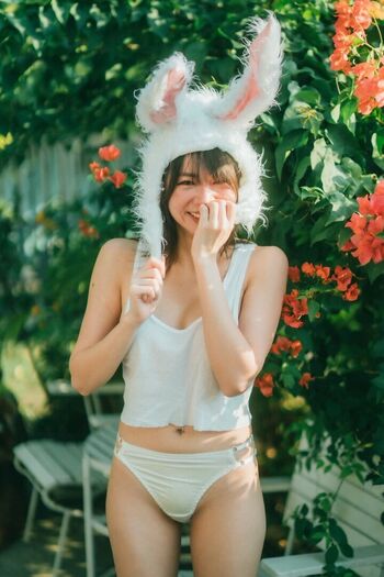 Yunjing saehun page leaked private photo uncensored HD quality