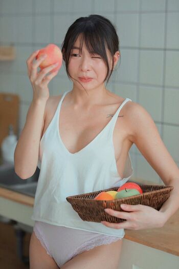 Yunjing saehun page leaked private photo uncensored HD quality