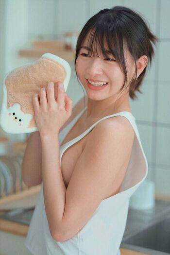 Yunjing saehun page leaked private photo uncensored HD quality