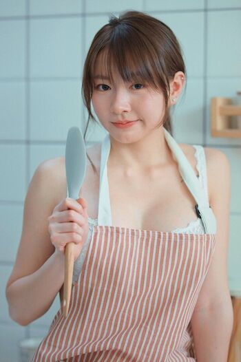 Yunjing saehun page leaked private photo uncensored HD quality