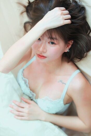 Yunjing saehun page leaked private photo uncensored HD quality