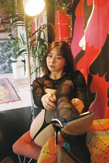 Yunjing saehun page leaked private photo uncensored HD quality