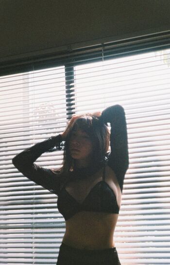 Yunjing saehun page leaked private photo uncensored HD quality