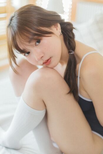 Yunjing saehun page leaked private photo uncensored HD quality