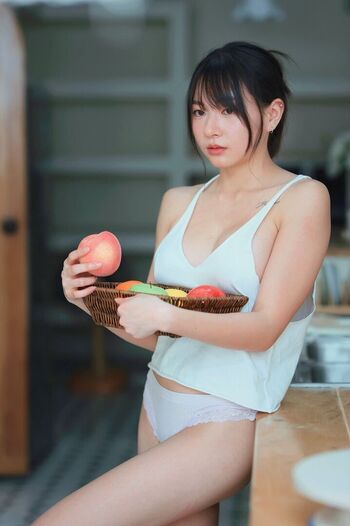 Yunjing saehun page leaked private photo uncensored HD quality