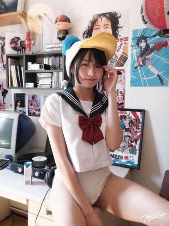 Yunjing saehun page leaked private photo uncensored HD quality
