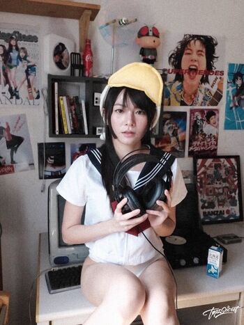 Yunjing saehun page leaked private photo uncensored HD quality