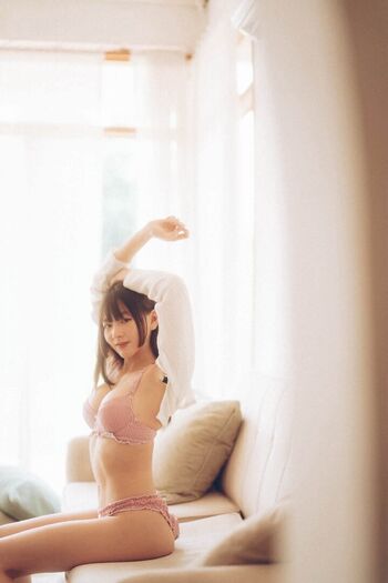 Yunjing saehun page leaked private photo uncensored HD quality