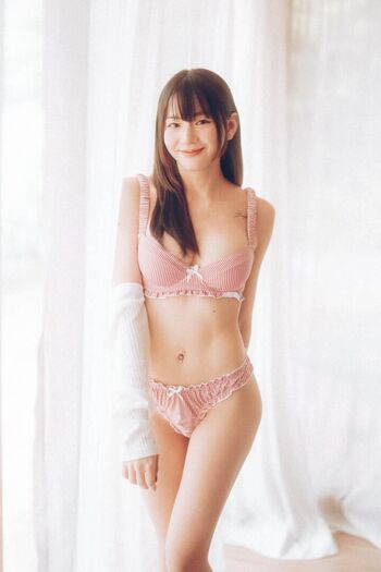 Yunjing saehun page leaked private photo uncensored HD quality